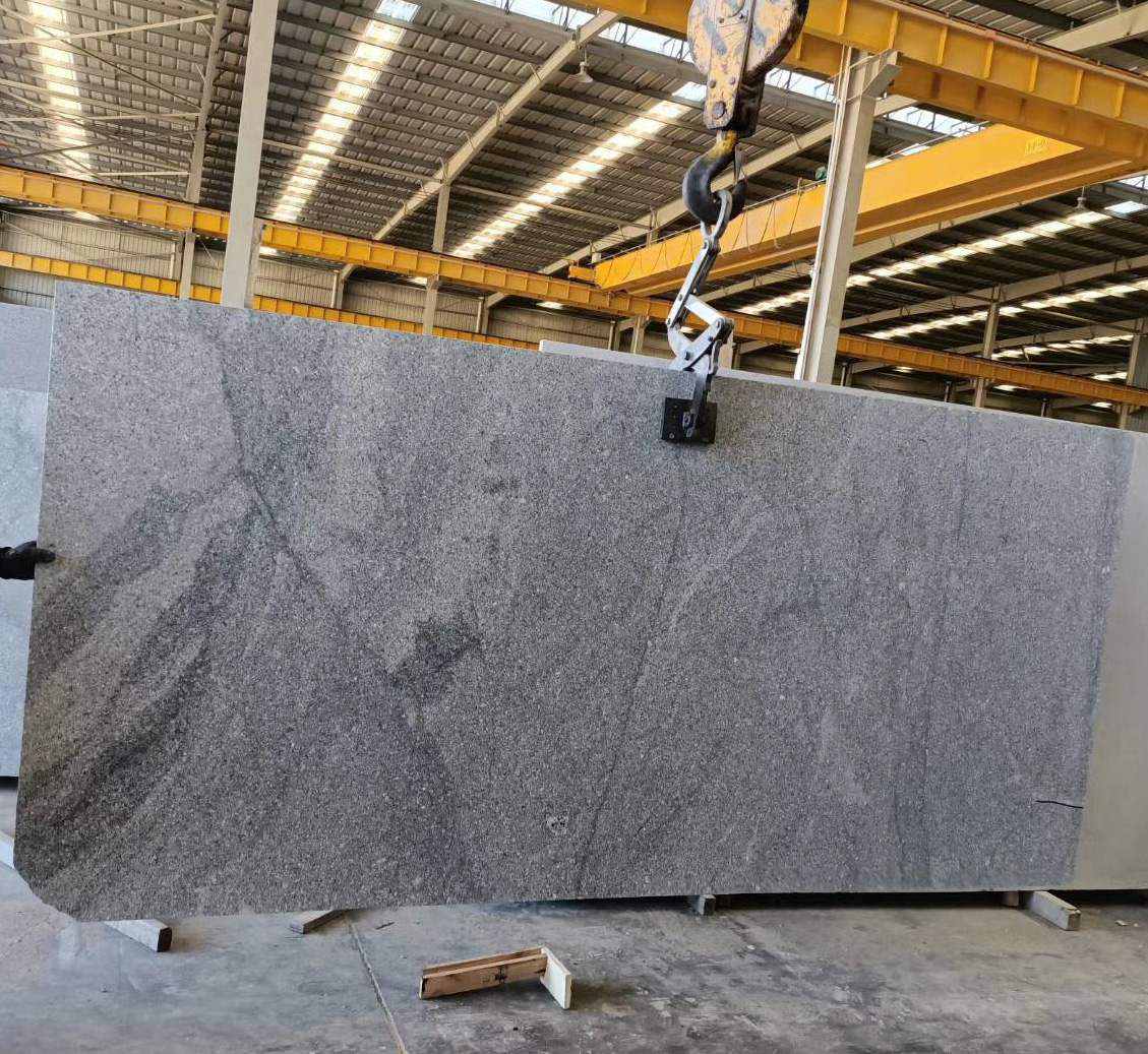 Standard 2cm 3cm Thickness Gangsaw Full Slab Size China Viscount White Granite at Factory Warehouse