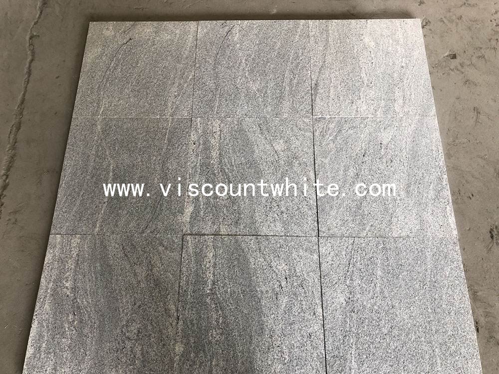 China Viscount White Granite Slabs 60x60cm in Flamed Finish