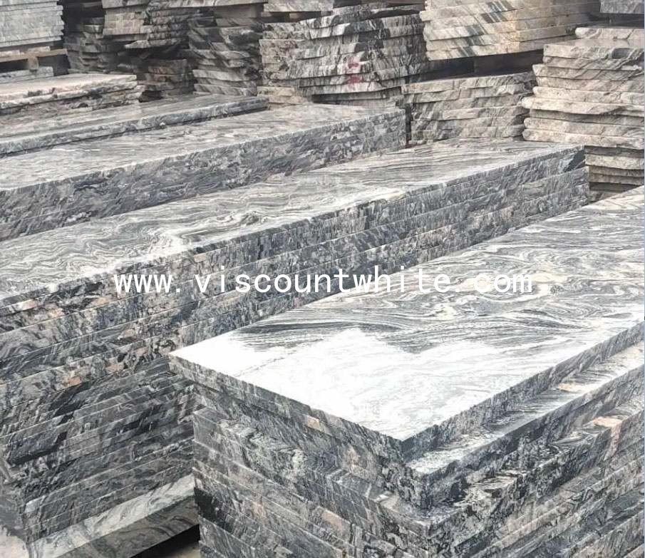Random Size Half Slabs of China Juparana Grey Granite Polished Surface Unedge Cut